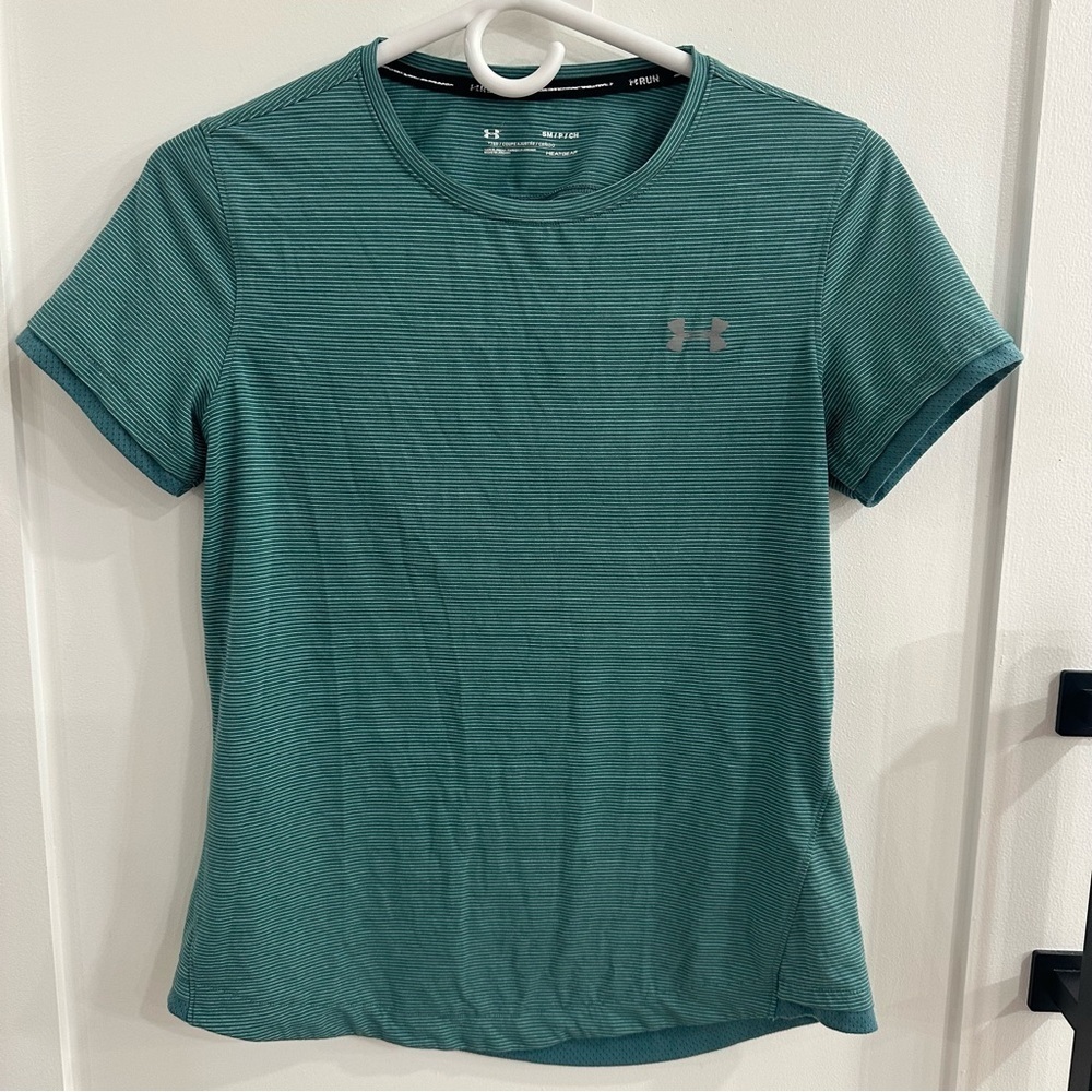 Under Armour HeatGear Striped Short Sleeve Run Shirt Green Small Cutout Back